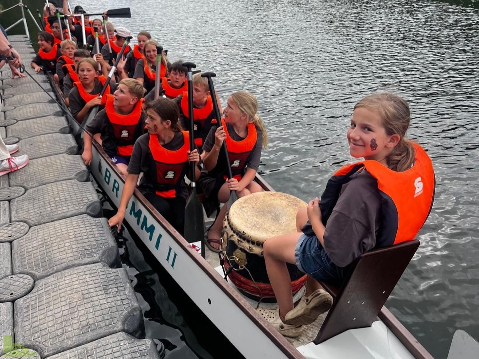 Schüler-Cup „School Dragon Battle“: Hardenstein-Gesamtschule zeigt Teamgeist auf dem Wasser